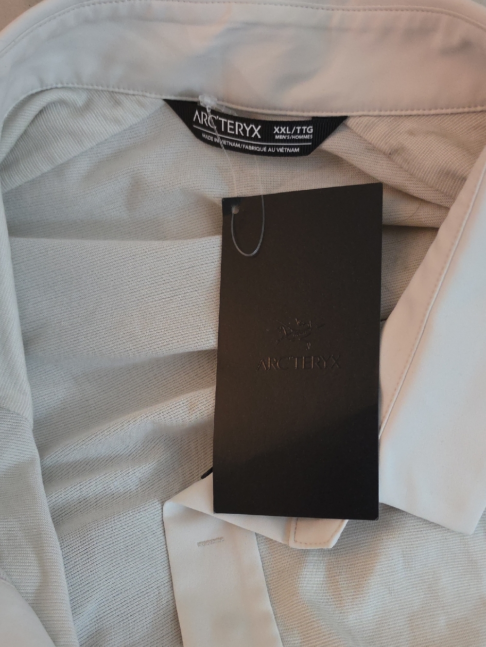 Arc'teryx Men's Beige Jacket with Black Tag